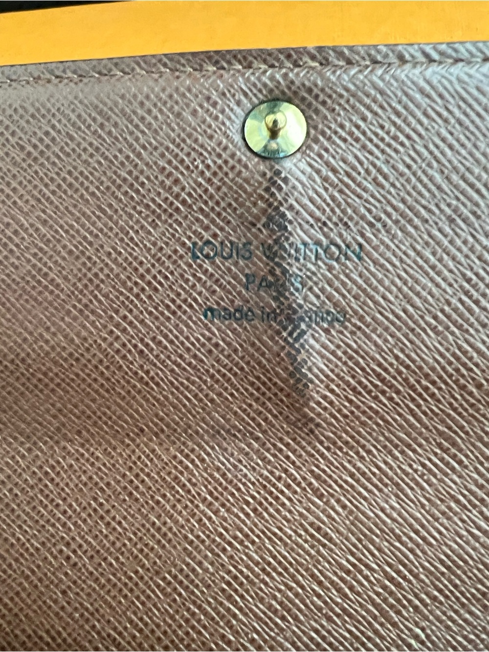 Louis Vuitton Monogram Sarah Wallet - Picture 5 of 14
